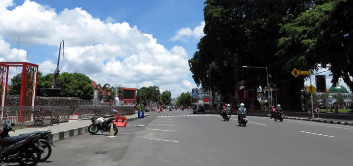 Taman Pecut Kota Blitar nglunthung