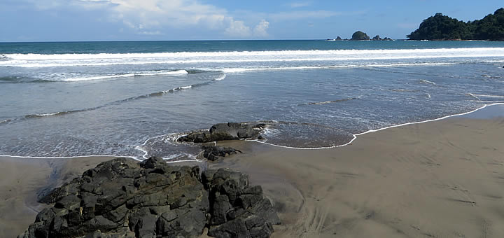Pantai Jolosutro Blitar
