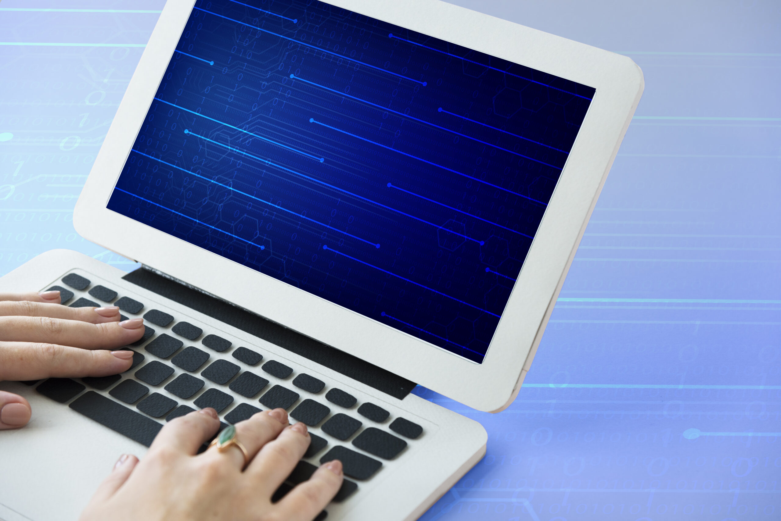 Teknologi semacam Sofware Akuntasi mempercepat proses pelaporan keuangan perusahaan.